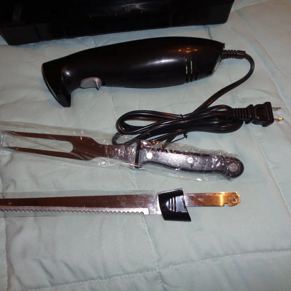 HAMILTON Beach Classic Chrome Electric Knife With Case